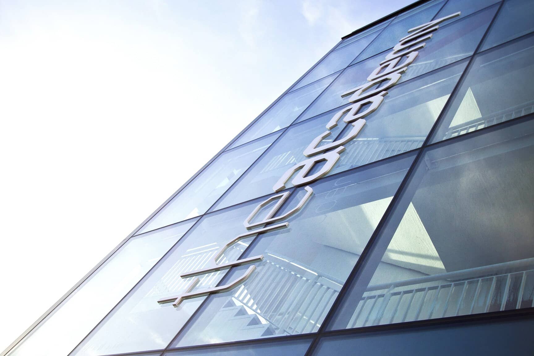 1PianoBuildingSpaceMStudio