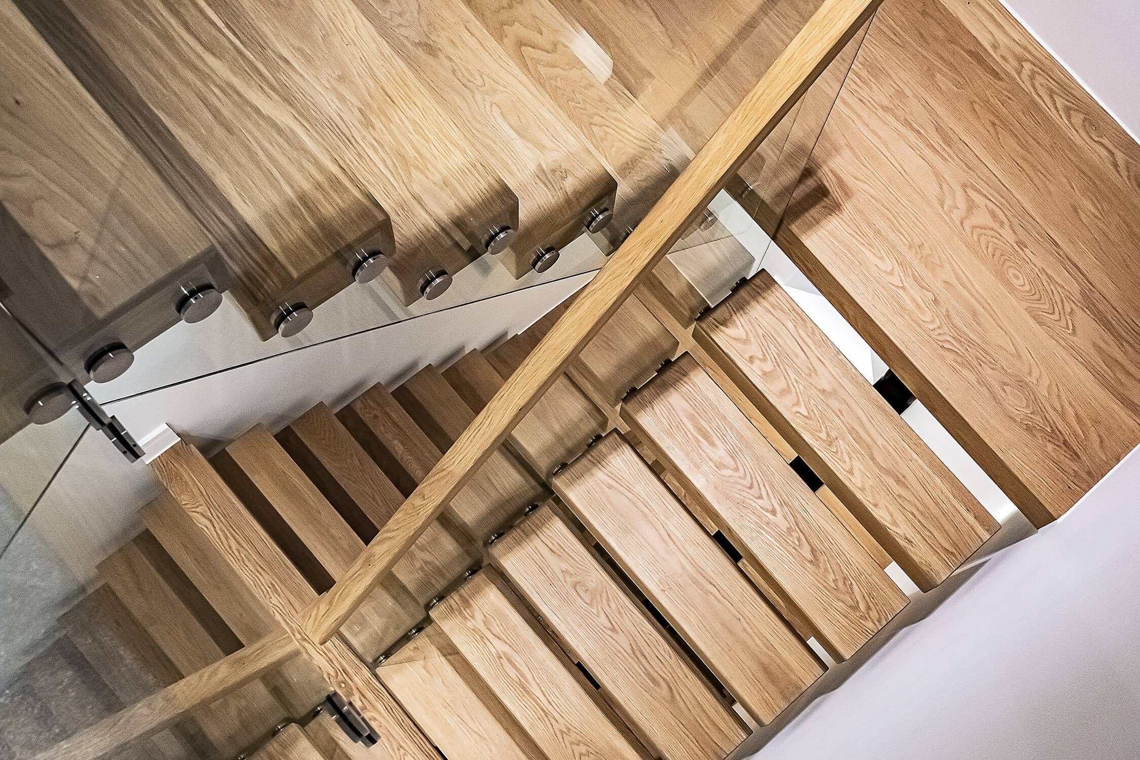 Lovelace Floating Staircase, SMS32