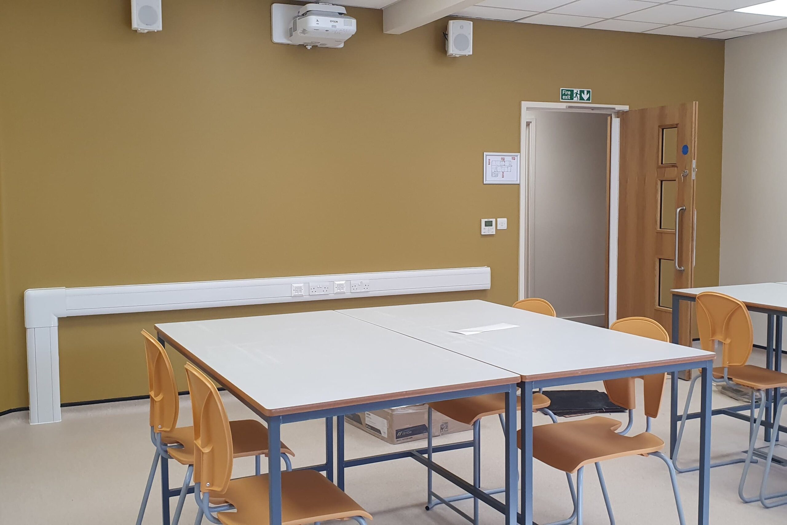 SpaceMStudioRiverviewArtMagnetwall